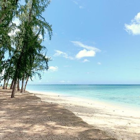 Lovely Beachfront Boutique Apartment Flic-en-Flacq エクステリア 写真